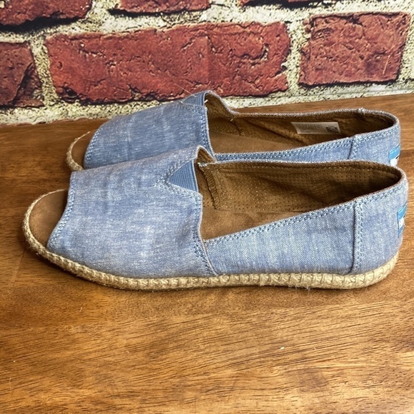 TOMS Denim Flat Peep Toe Espadrilles Size 8 - Picture 9 of 16